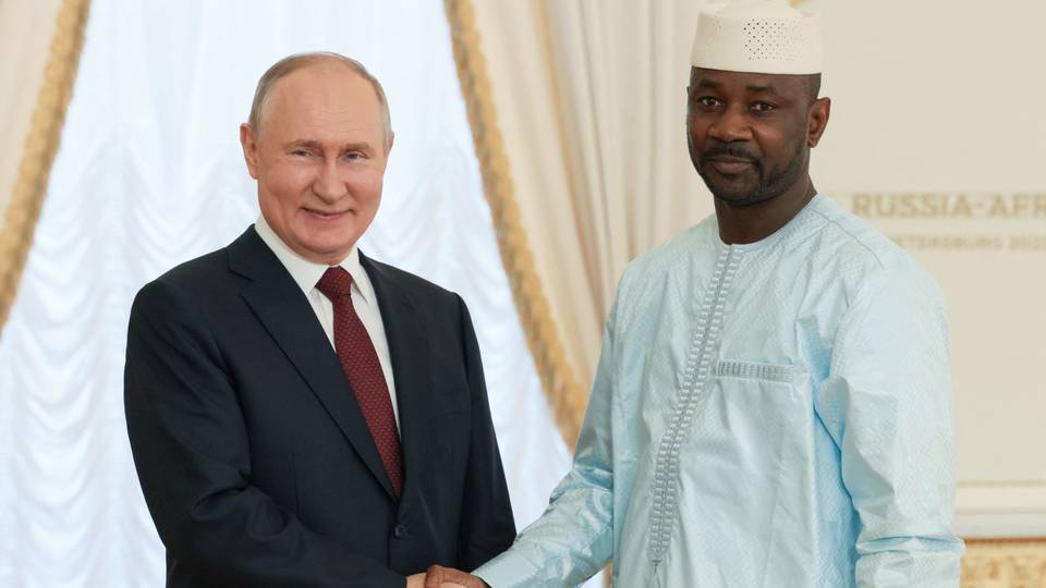 Putin discusses security with Mali, Congo leaders