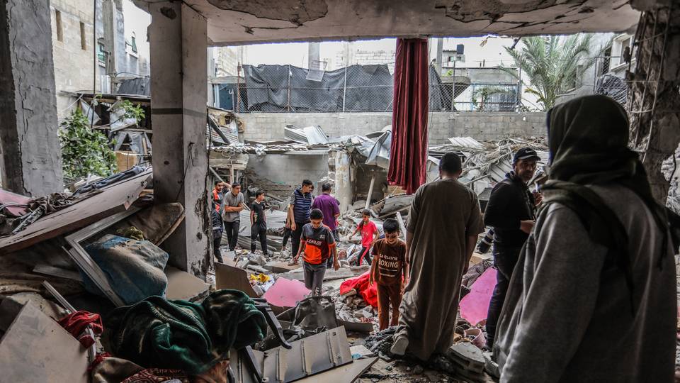 Live Updates: Gaza death toll rises to 34,454