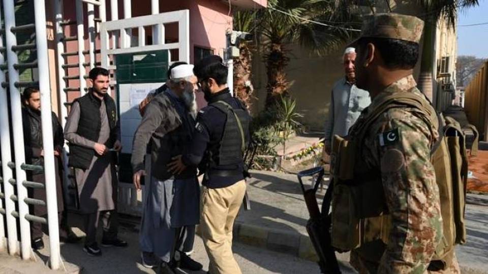 Mutum 26 sun rasu a harin tagwayen bama-bamai a jajibirin zaɓen Pakistan