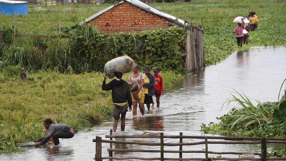 Floods kill at least 29 people in Burundi