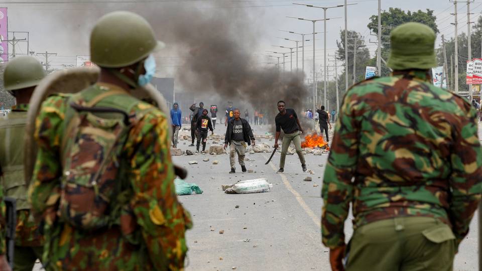 Tear gas fired as Kenya protests resume