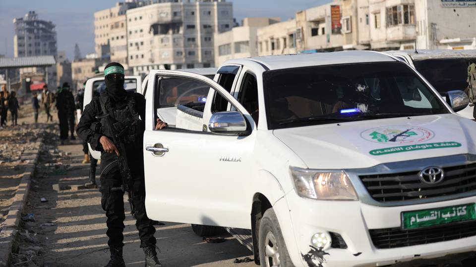 Live updates: Hamas hands over two Israeli captives to Red Cross