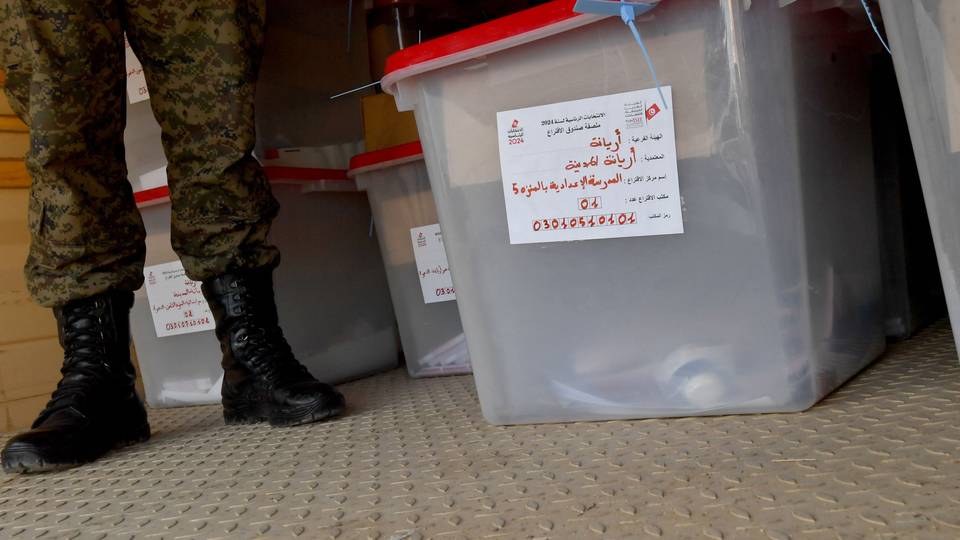 Présidentielle en Tunisie : ouverture des bureaux de vote