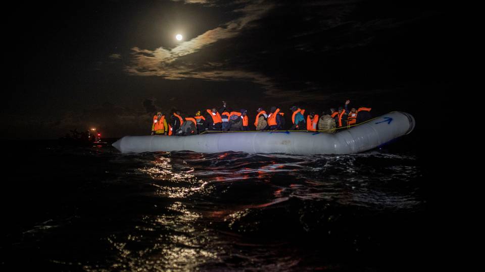 Libya deports more than 300 migrants to Egypt