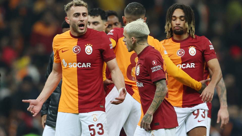 Galatasaray push Man Utd to brink of exit after 3-3 draw