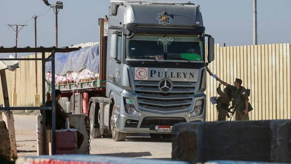 Live Updates: Israel holding up humanitarian aid deliveries to Gaza — Egypt