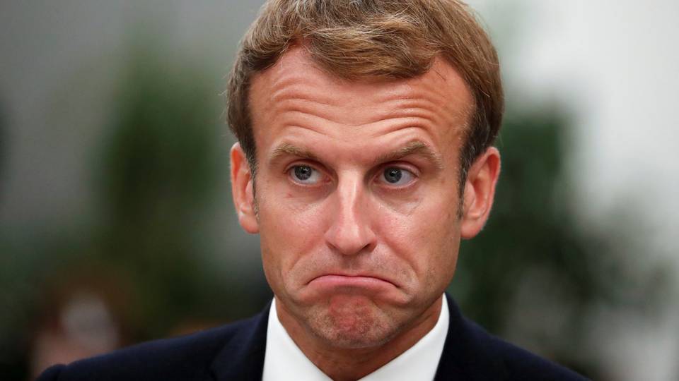Macron, de moins en moins populaire dans les sondages en France