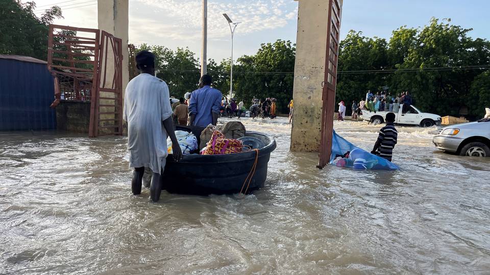 Nigeria floods: Families search for missing relatives weeks after disaster