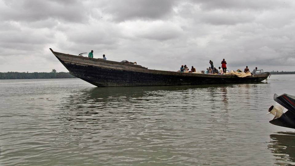 At least 150 people missing after boat capsizes in Nigeria