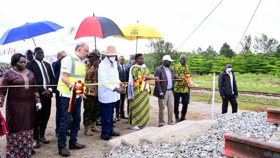 Uganda president flags off construction of $3b railway line by Turkish firm