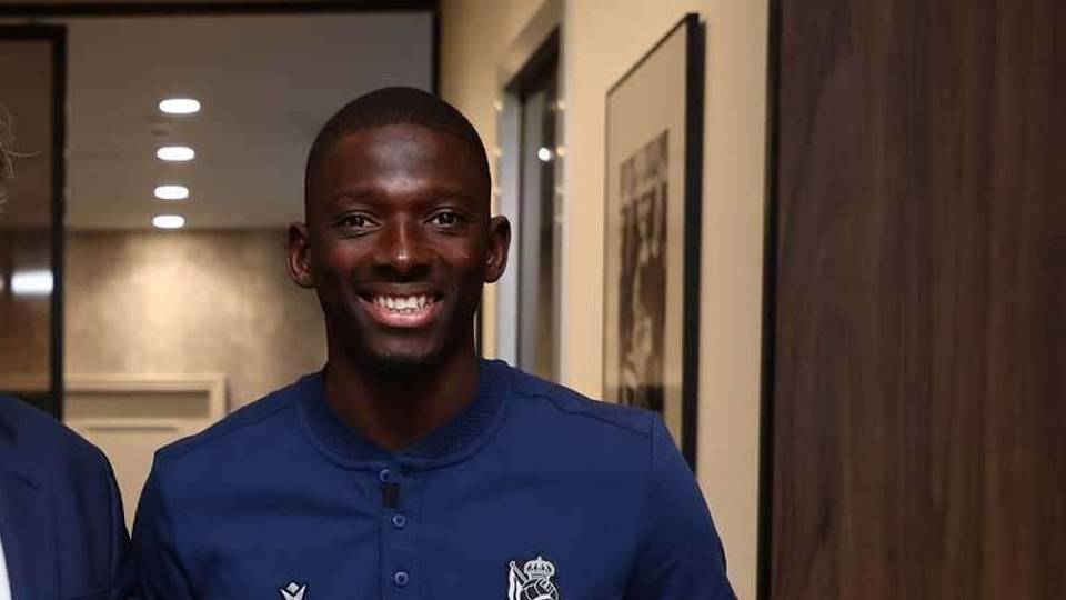 Mali suspends football team captain over 'rebellion'