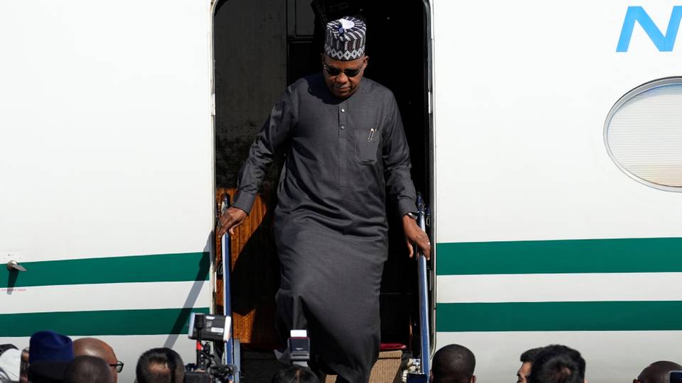 Nigeria VP cancels US trip over faulty presidential plane