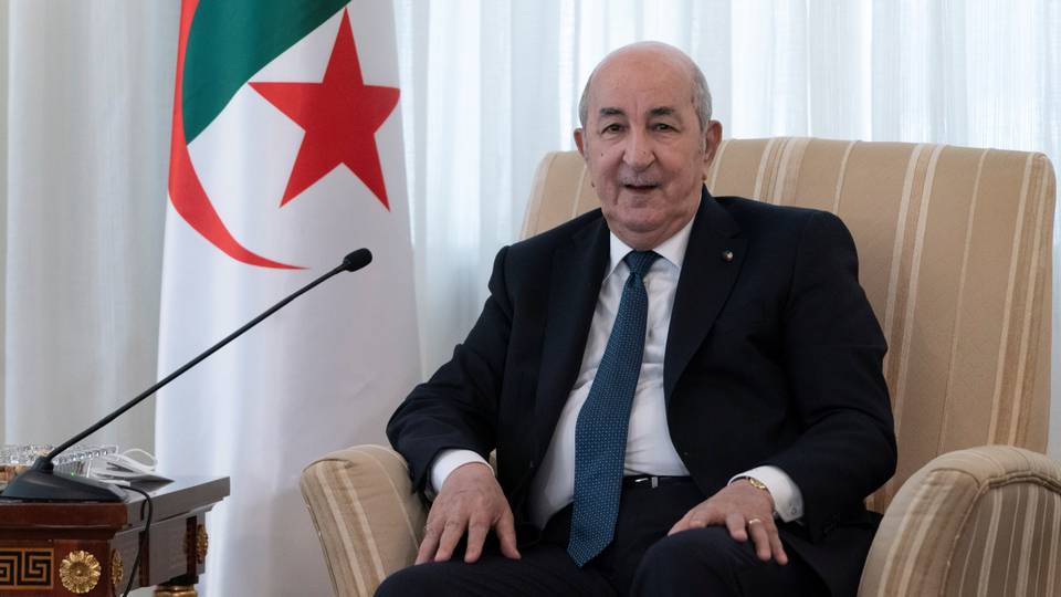 Le président algérien annonce sa candidature pour un second mandat