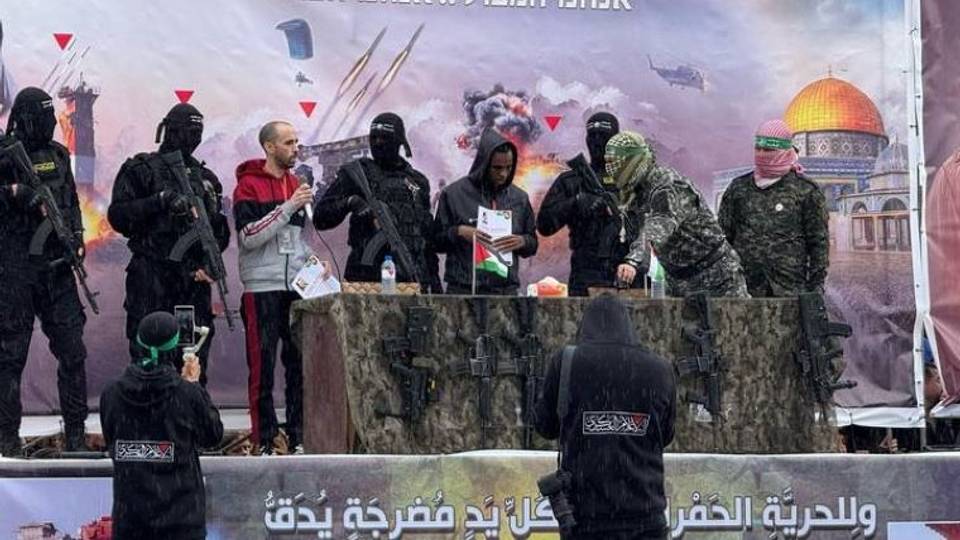 Gaza: Début du septième échange d'otages israéliens contre des prisonniers palestiniens