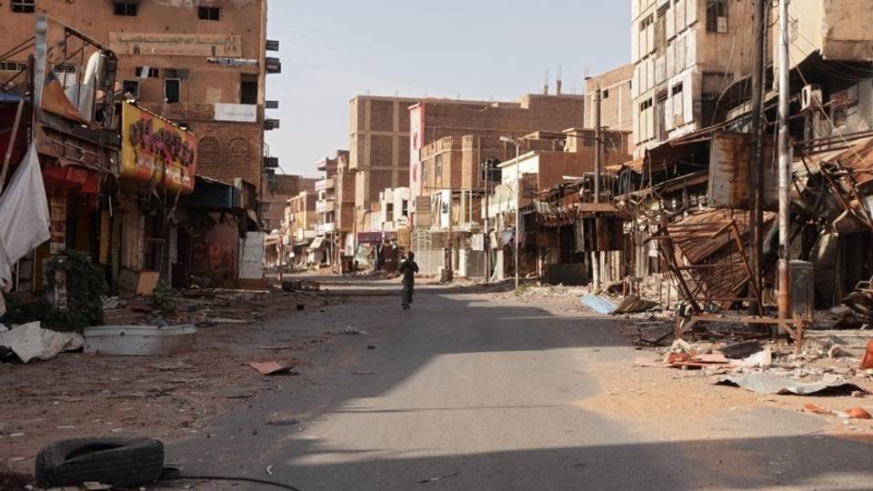 Sudan war: Ceasefire talks set to start despite army boycott