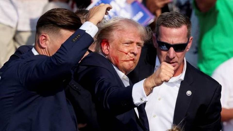 Donald Trump blessé par des tirs lors d’un meeting en Pennsylvanie