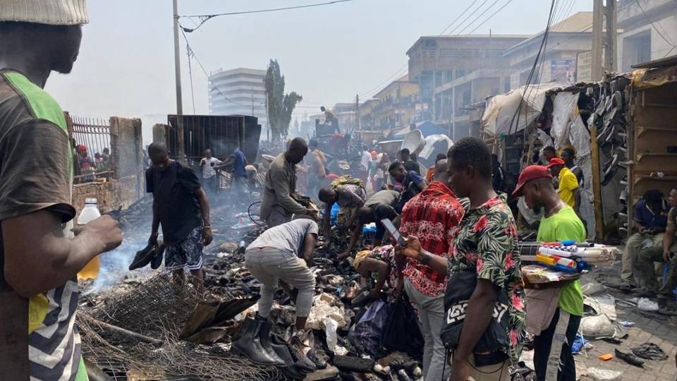 Ghana traders count losses after 'devastating' market fire