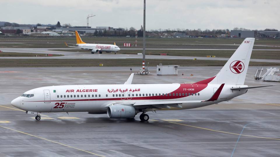 Air Algerie among airlines halting Middle East flights