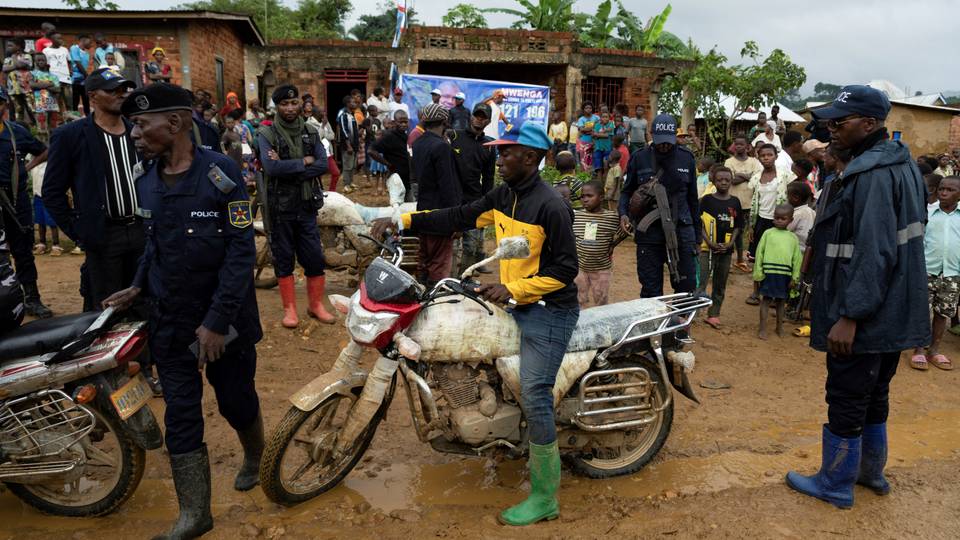 DR Congo suspends mining in restive South Kivu province
