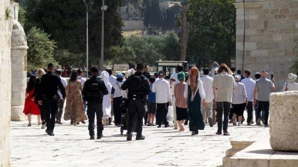 Live Updates: Illegal settlers storm Al Aqsa Mosque, perform Talmudic rituals