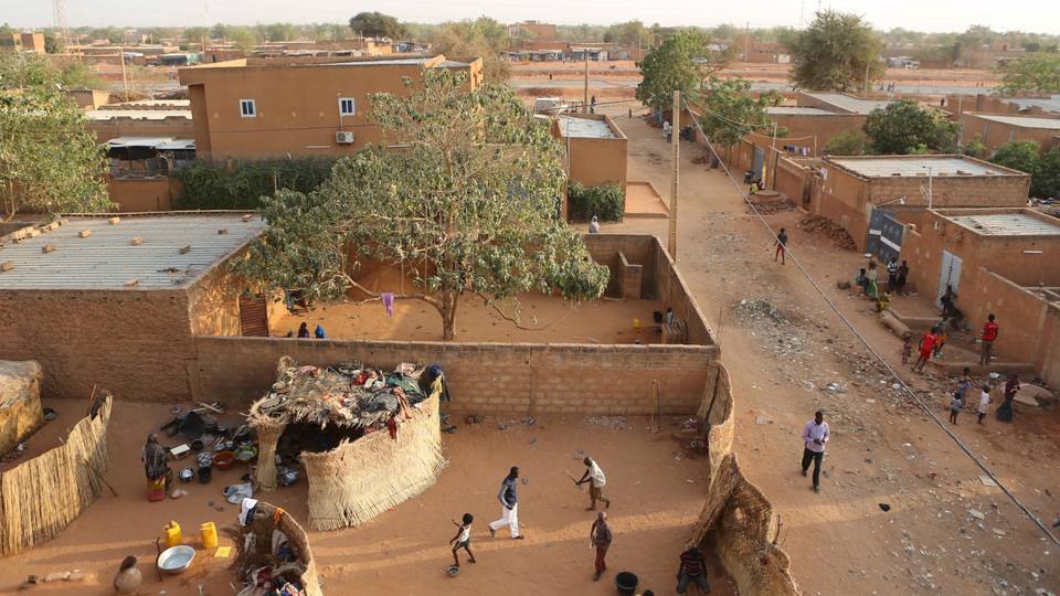 Niger's military airstrikes kill civilians