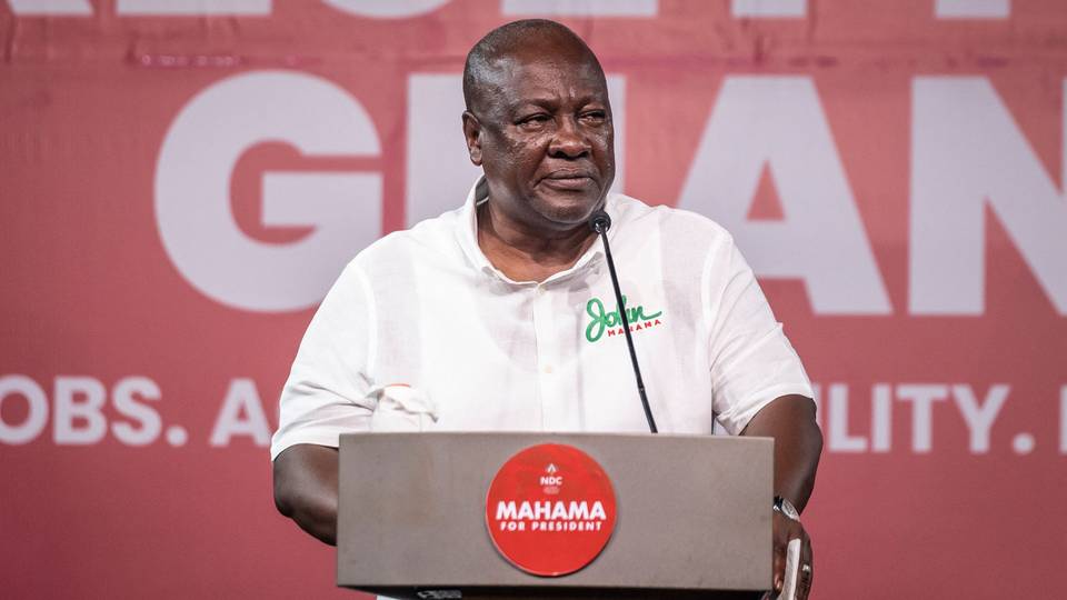 Ghana opposition candidate Mahama wins election