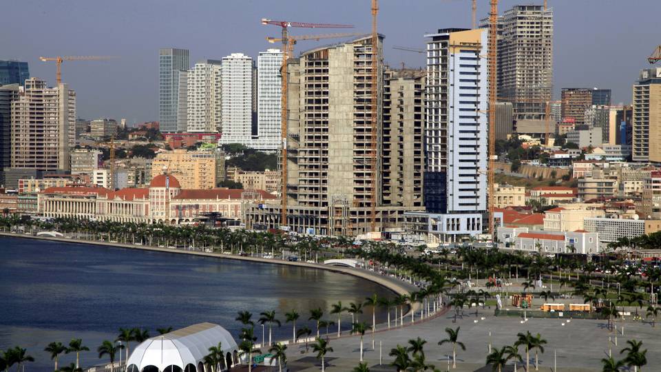 Angolan workers' strike looms after talks stall