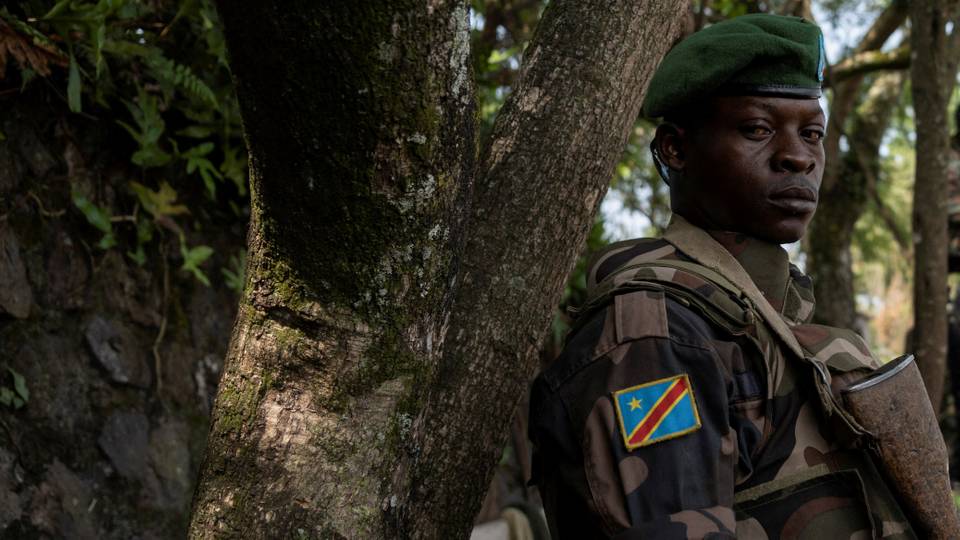 DR Congo troops lose mining town as M23 rebels advance