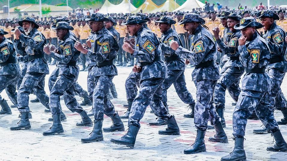 Nigerian state turns to vigilantes to combat bandits on rampage
