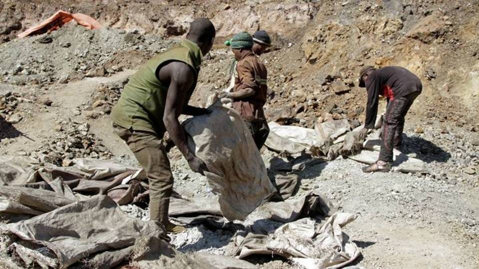 DR Congo sues Apple in France, Belgium over conflict minerals