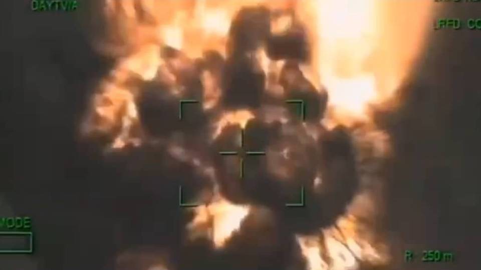 Nigerian military bombs eight 'illegal oil refining sites'