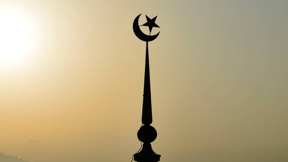 Demolition of historic Tanzania mosque for new road sparks debate