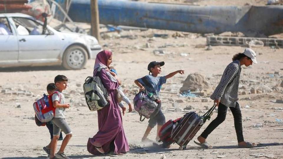 Live Updates: Israeli air strikes in Gaza kills 10 people, including children