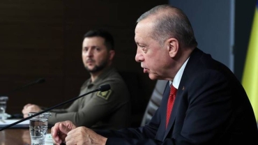 Ukraine : la Turquie se déclare "prête" à accueillir des pourparlers de paix pour résoudre la crise