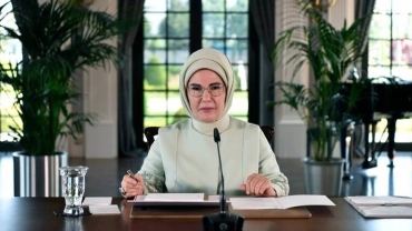 Turkish first lady calls Srebrenica Genocide 'shameful' for human history