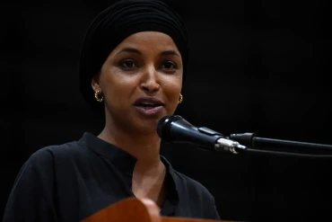 Ilhan Omar wins Democratic primary in Minnesota congressional district