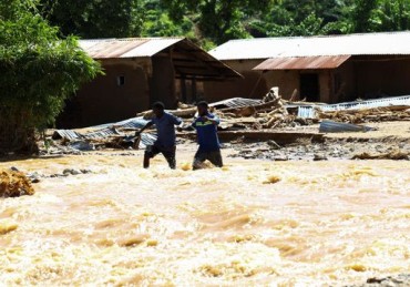 Mozambique in 'tough times': President Chapo cancels Davos trip due to floods