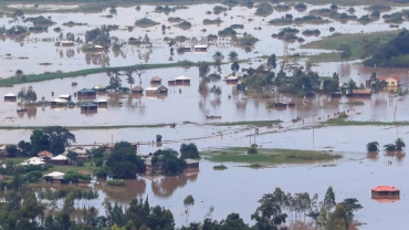 Kenya postpones reopening of schools after deadly floods