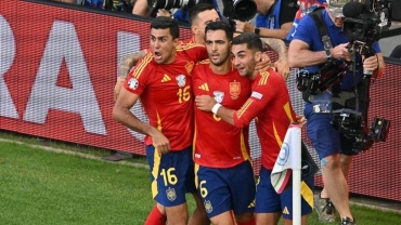 High-scoring Spain face Mbappé's France in battle for Euro 2024 final