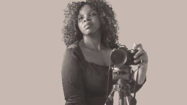 Etinosa Yvonne: The Nigerian photographer chronicling unspoken pains
