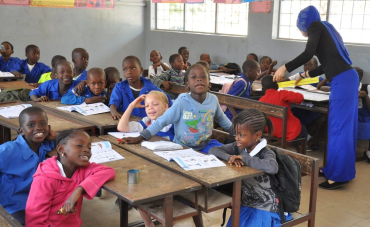 La Gambie adopte l’enseignement multilingue dès la maternelle