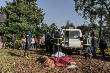28 killed in Ethiopia after bus plunges into ravine
