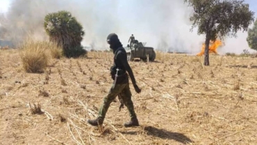 Sojoji sun ceto mutum 13, sun kama wasu 11 da ake zargi da bai wa ‘yan ta’adda kayayyaki a Zamfara