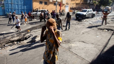 Haiti crisis: Kenyan police officer killed in shootout