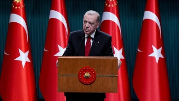 Erdogan holds several phone talks, discussing regional, global issues