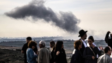 Live Updates: Israel bombards Gaza as mediators make final push for truce deal