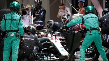 Hamilton works with Rwanda, South Africa on F1 race