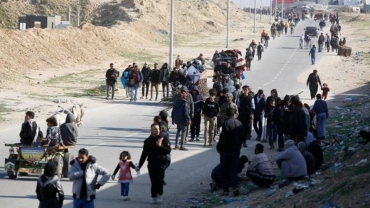Live Updates: Palestinians in Gaza flee Israeli attacks as US, UK bomb Yemen