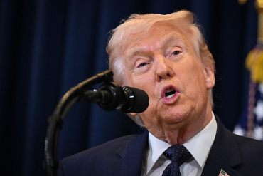 Trump accorde 10 jours supplémentaires aux négociations avec l’Iran et brandit la menace de nouvelles frappes