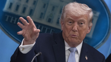 US to Impose 25% Tariffs on EU Vehicles